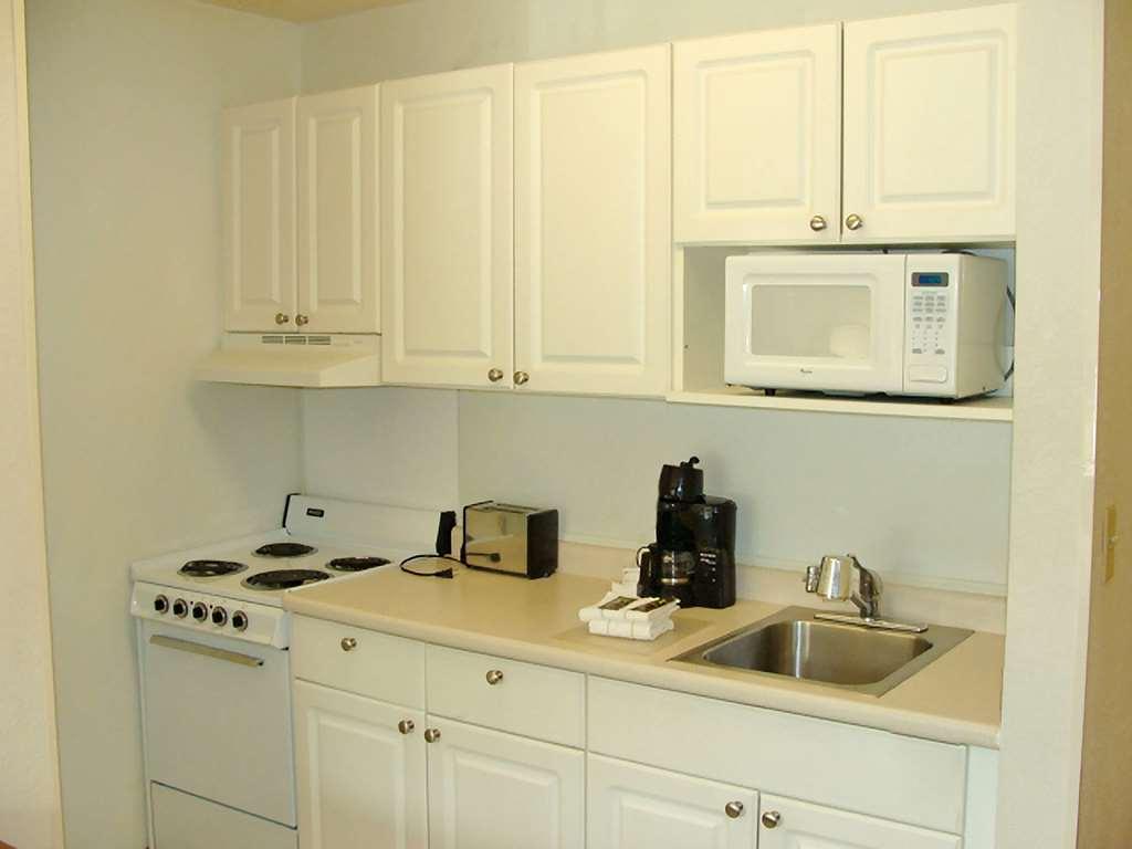 Extended Stay America Suites - Dallas - Market Center Room photo